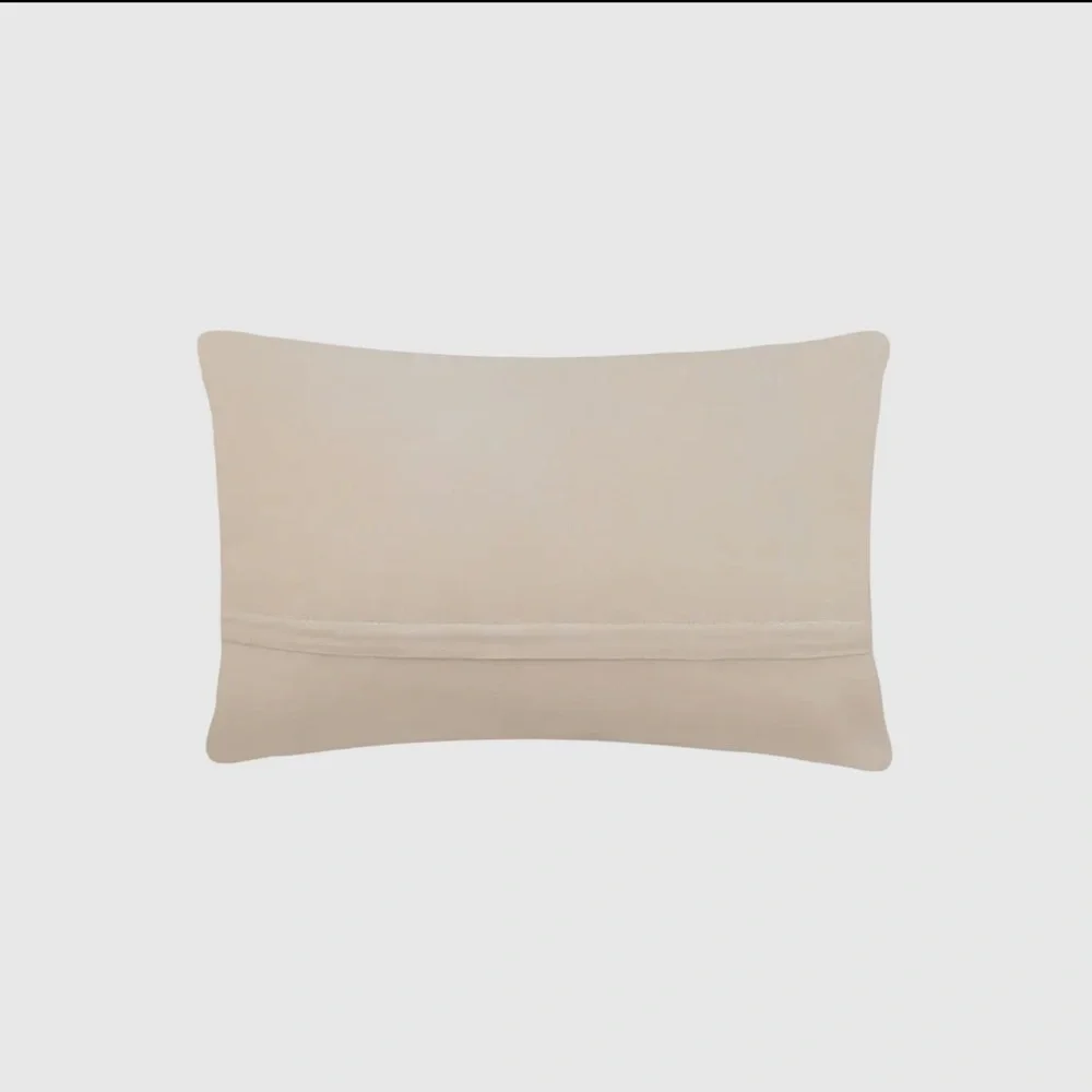 Golden Retriever Accent Pillow 100% wool nwt